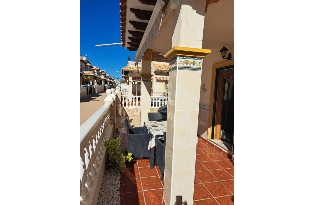 Resale - Villa - Orihuela Costa - Playa Flamenca