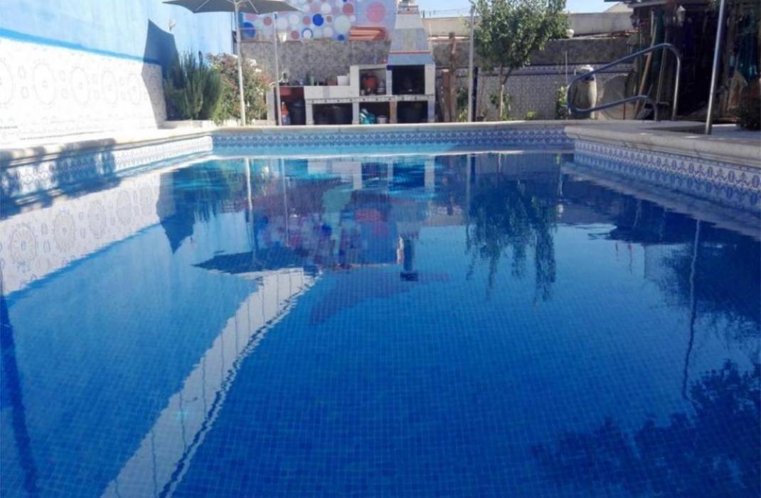 Resale - Villa - Orihuela Costa - Punta Prima