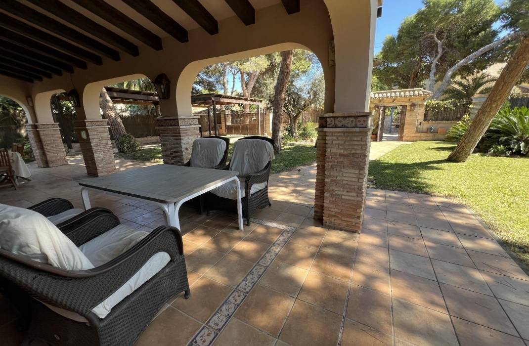 Resale - Villa - Orihuela Costa - Punta Prima