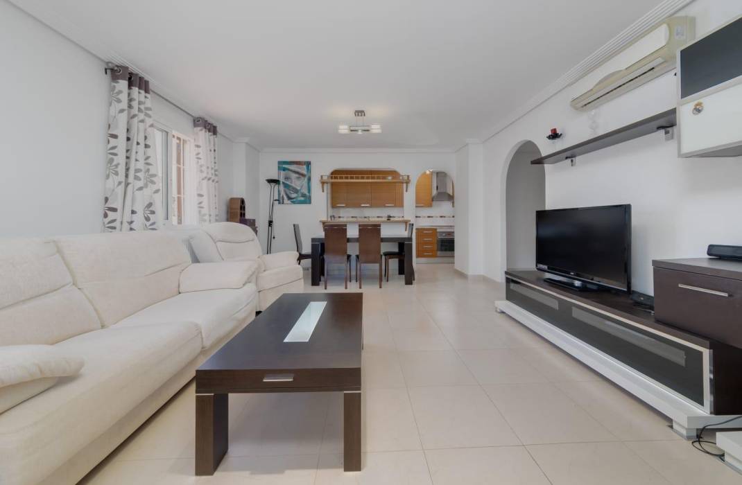 Resale - Villa - Orihuela Costa - Punta Prima