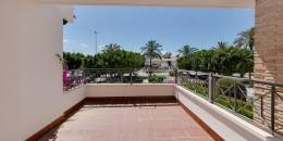 Resale - Villa - Orihuela Costa - Punta Prima