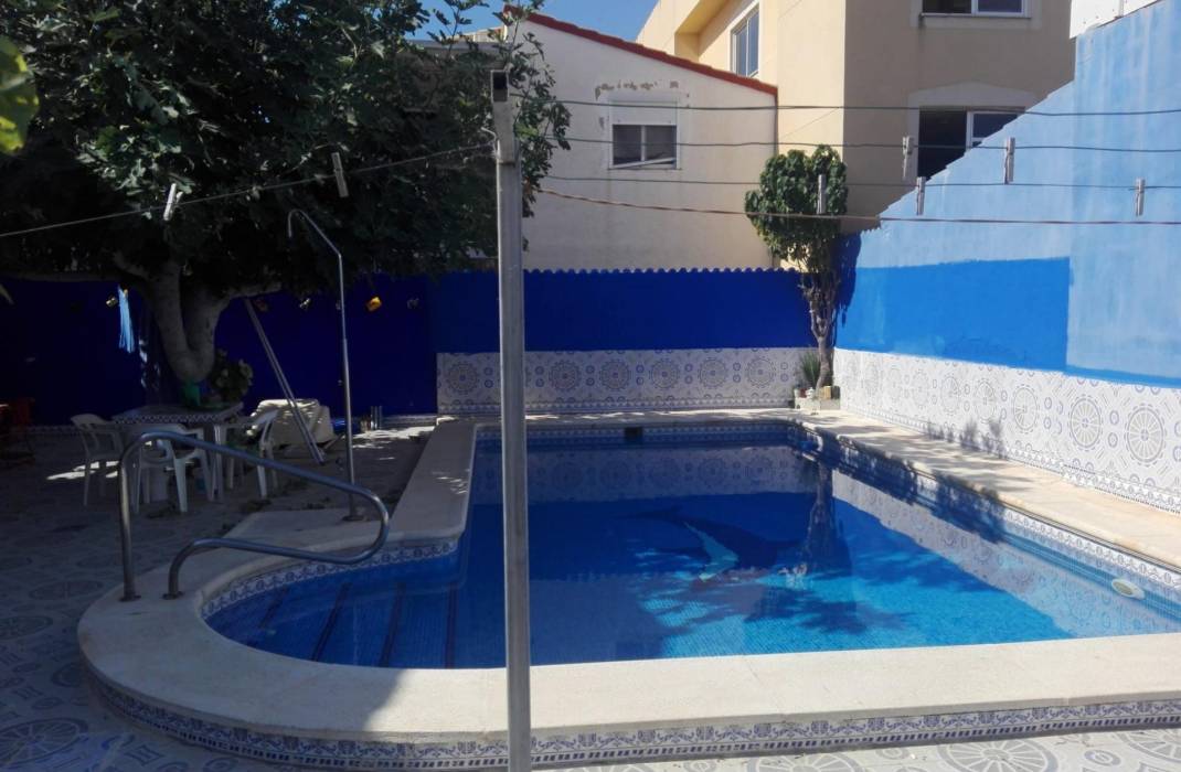 Resale - Villa - Orihuela Costa - Punta Prima