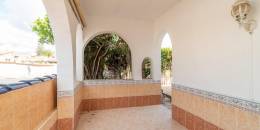 Resale - Villa - Orihuela Costa