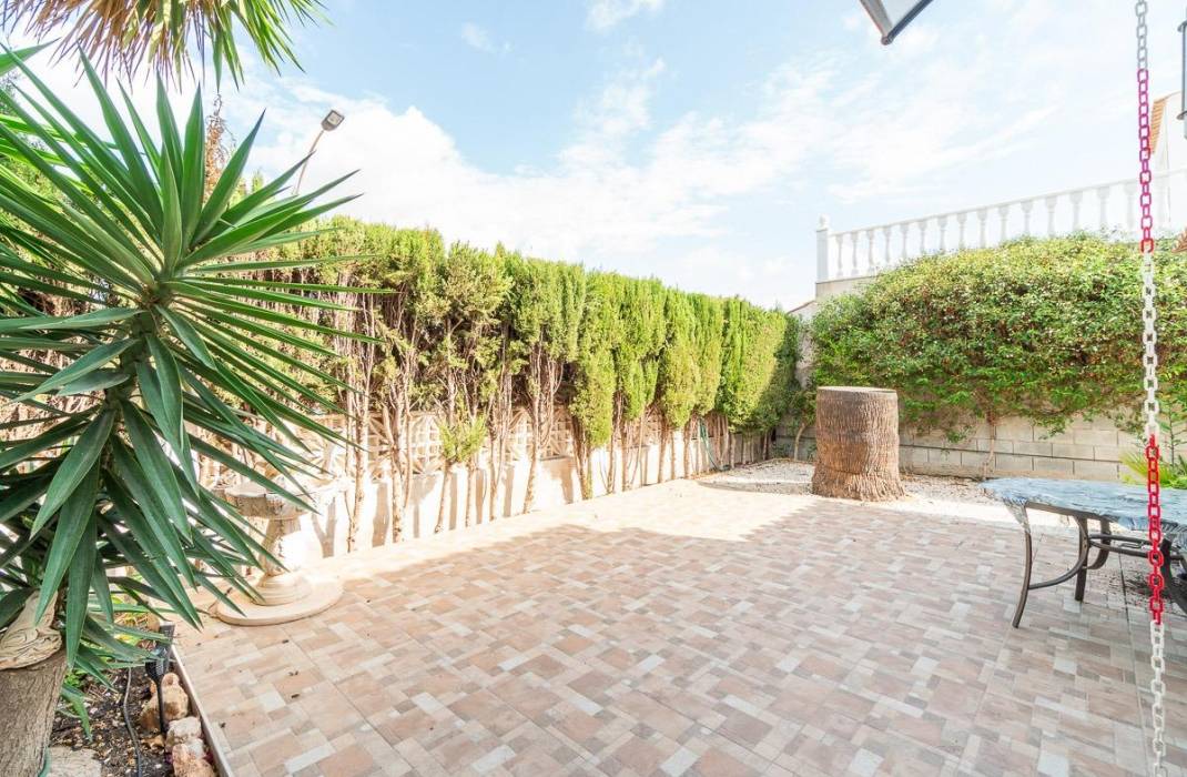 Resale - Villa - Orihuela Costa