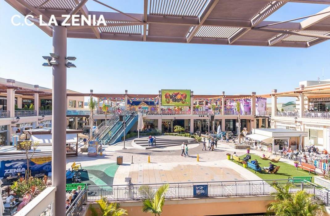 Resale - Villa - Orihuela Costa