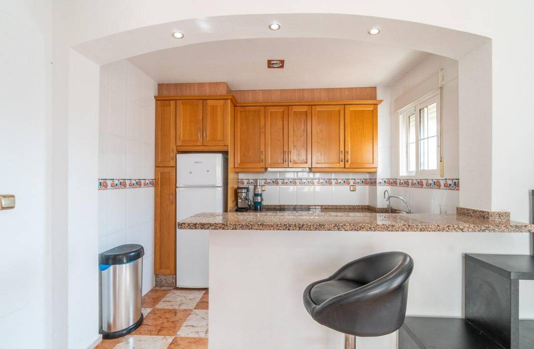 Resale - Villa - Orihuela Costa