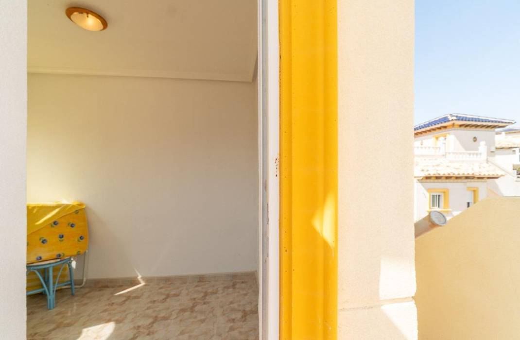Resale - Villa - Orihuela Costa