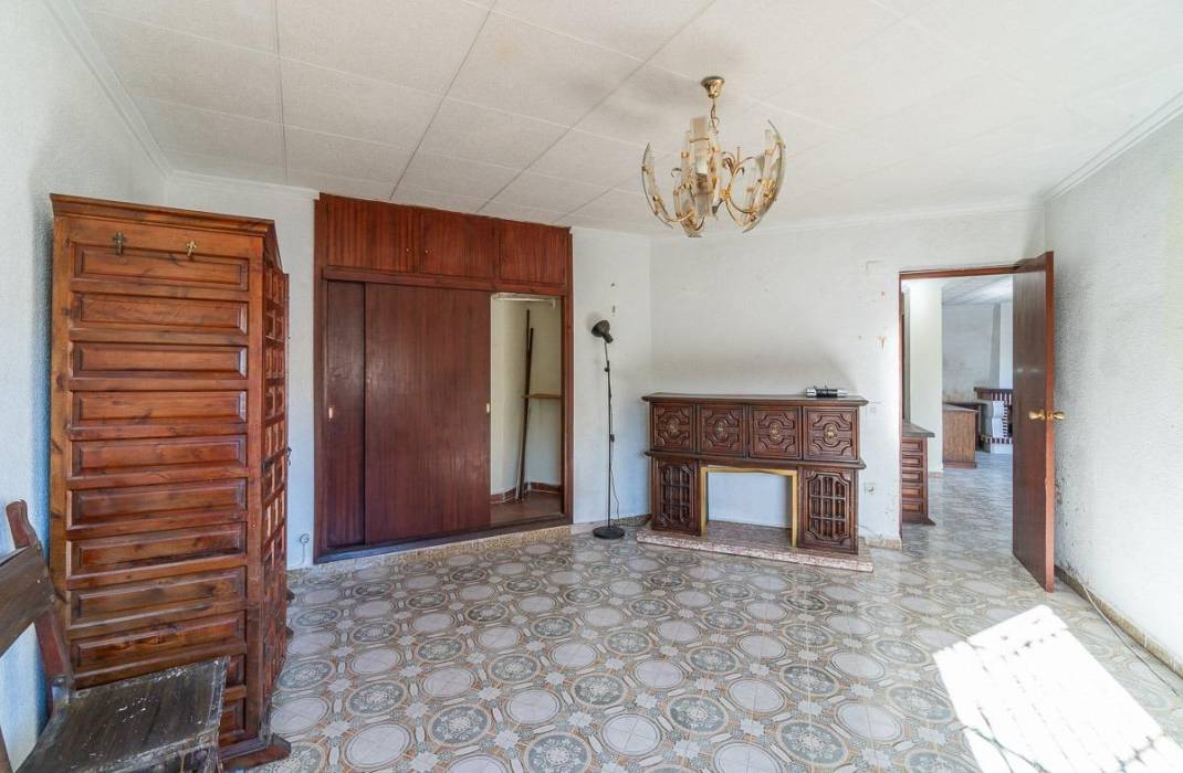 Resale - Villa - Orihuela Costa