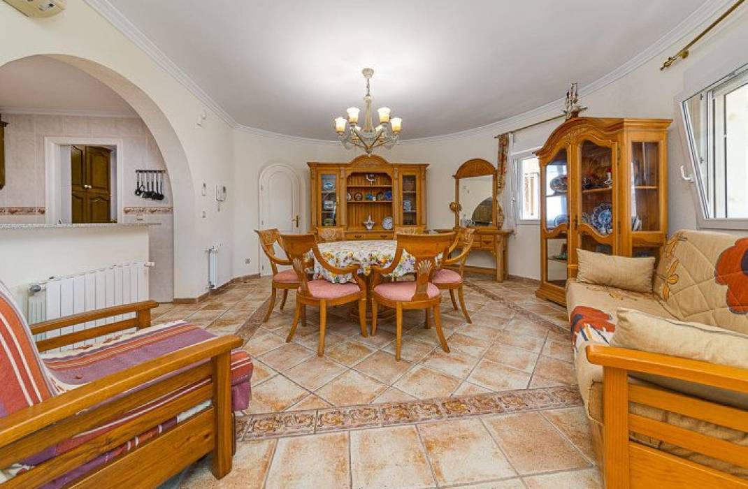 Resale - Villa - Orihuela Costa