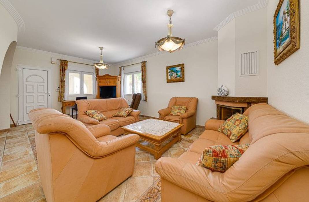 Resale - Villa - Orihuela Costa