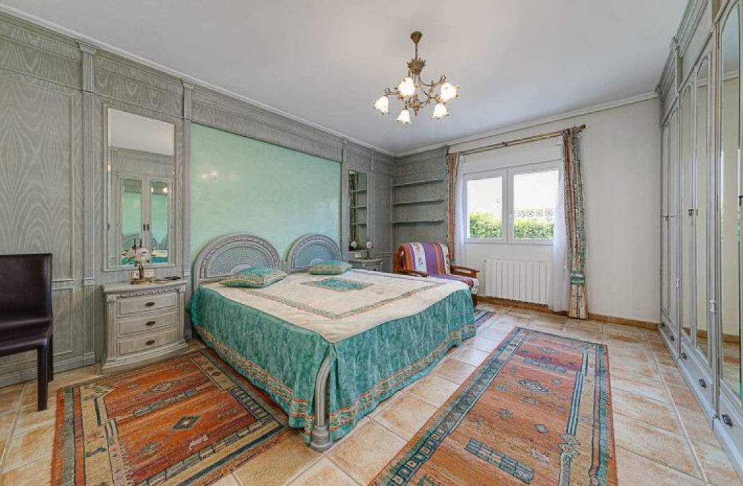 Resale - Villa - Orihuela Costa