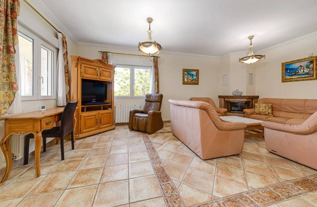 Resale - Villa - Orihuela Costa