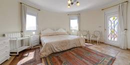 Resale - Villa - Orihuela Costa