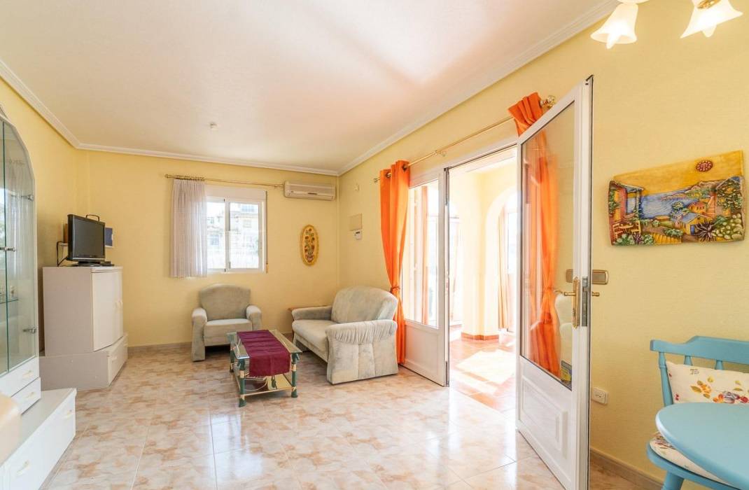 Resale - Villa - Orihuela Costa