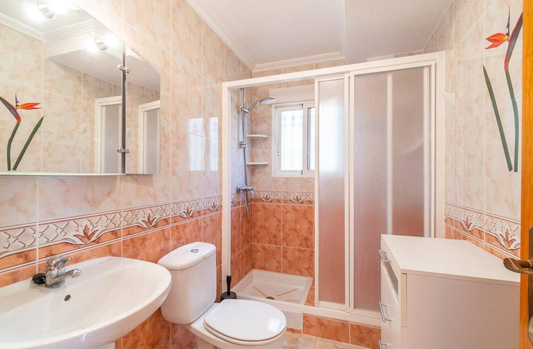 Resale - Villa - Orihuela Costa