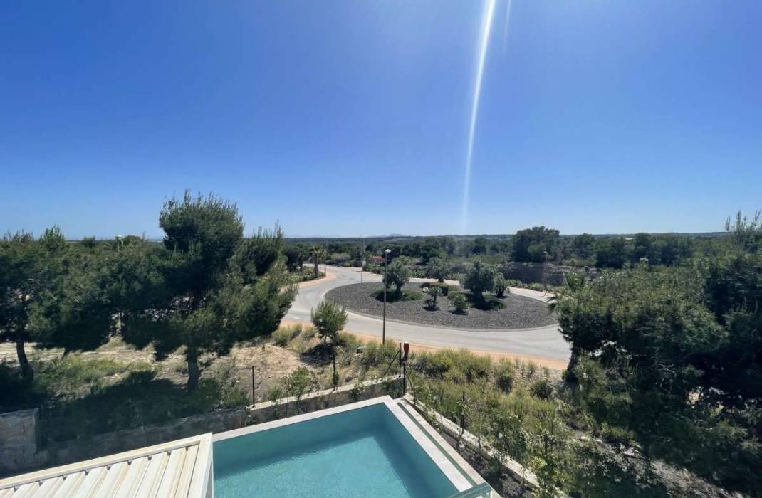 Resale - Villa - Orihuela - Las Colinas Golf