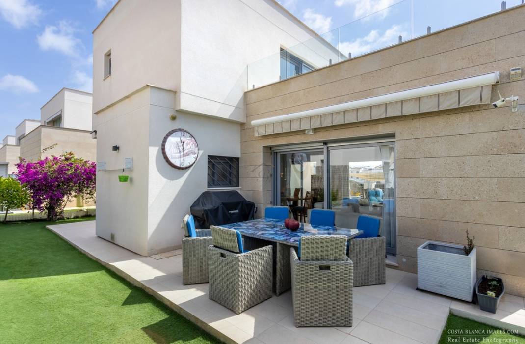 Resale - Villa - Orihuela - Vistabella Golf