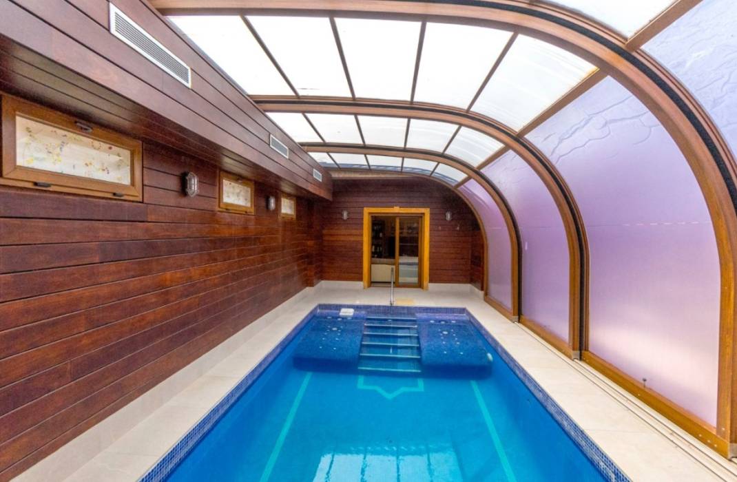 Resale - Villa - Orihuela