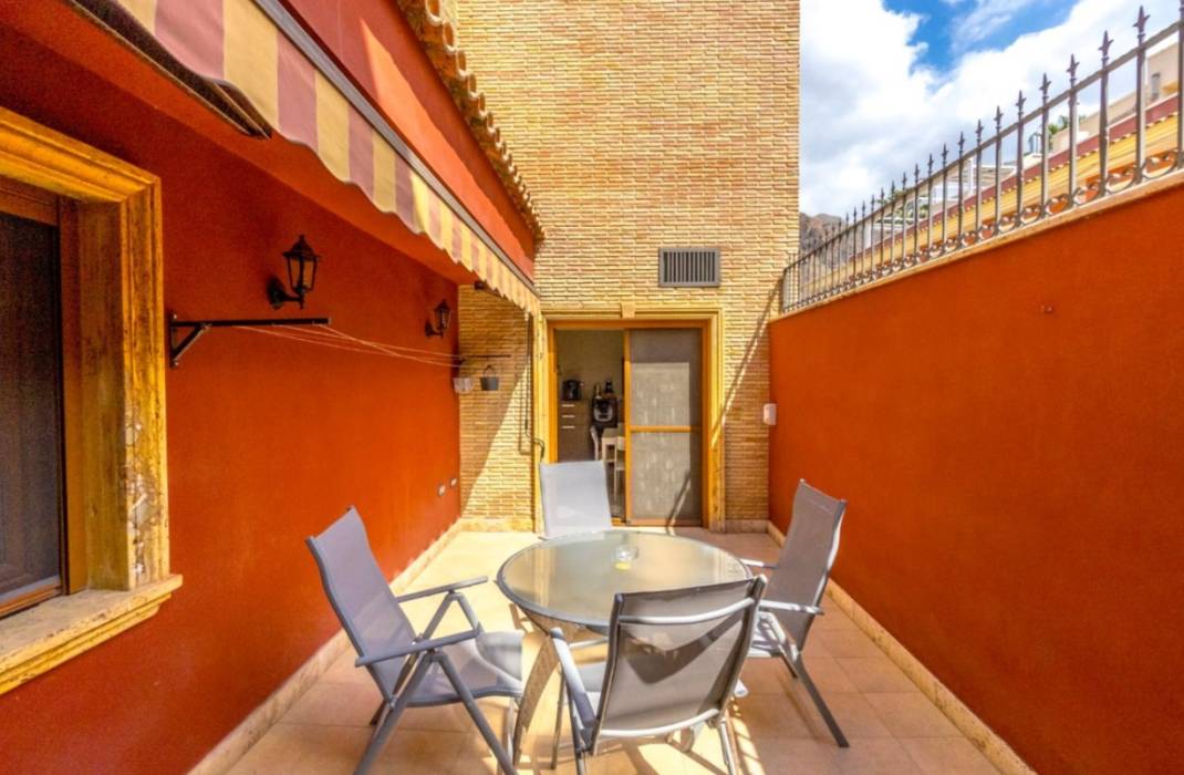 Resale - Villa - Orihuela