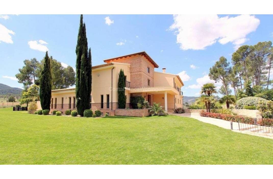 Resale - Villa - Penàguila