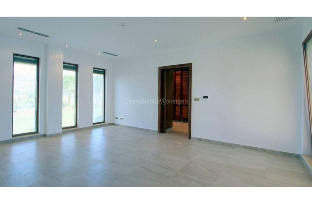 Resale - Villa - Penàguila