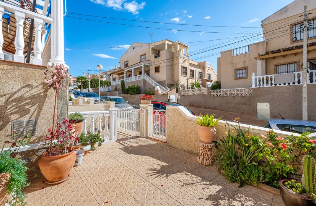 Resale - Villa - San Miguel de Salinas - San Miguel De Salinas