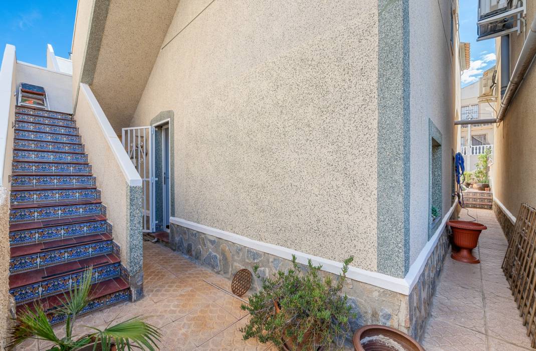 Resale - Villa - San Miguel de Salinas - San Miguel De Salinas