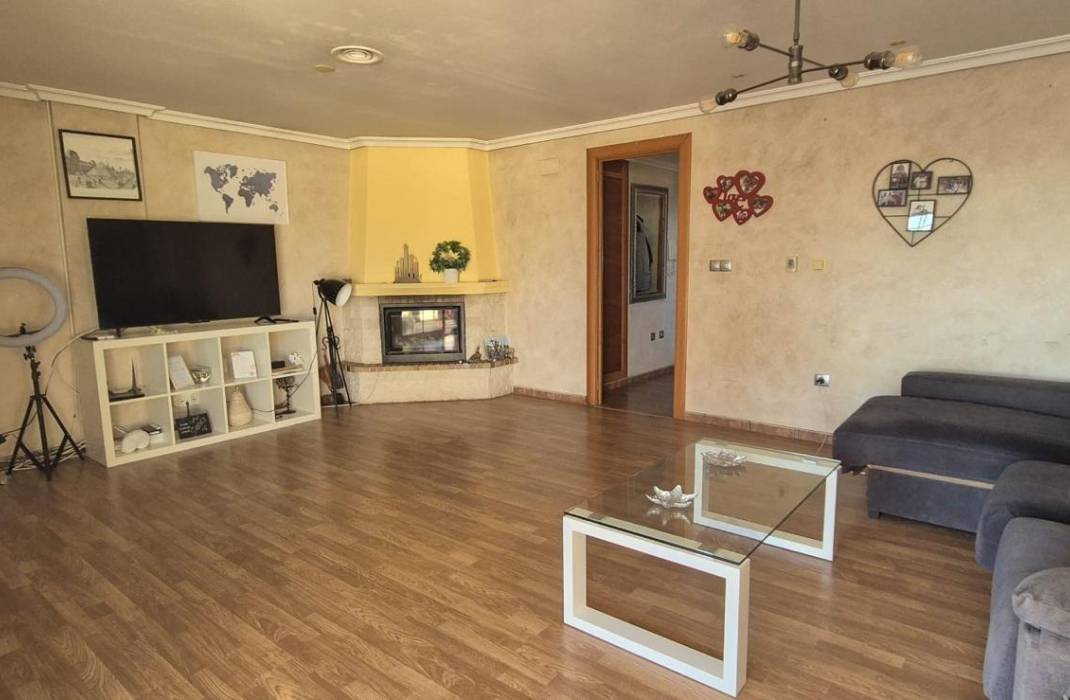 Resale - Villa - Torrevieja - Aguas nuevas 2