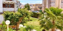 Resale - Villa - Torrevieja - Calas blanca