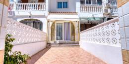 Resale - Villa - Torrevieja - Calas blanca