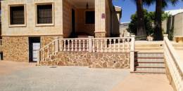 Resale - Villa - Torrevieja - Eliseos playa