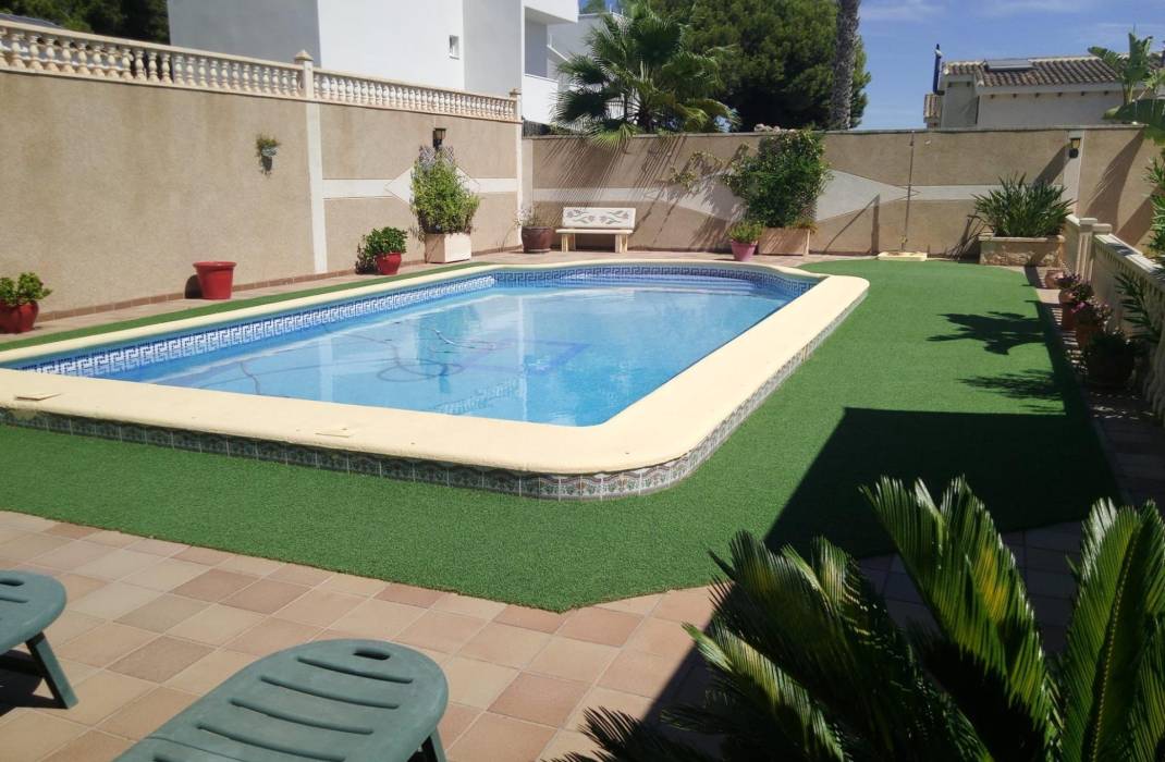 Resale - Villa - Torrevieja - Eliseos playa