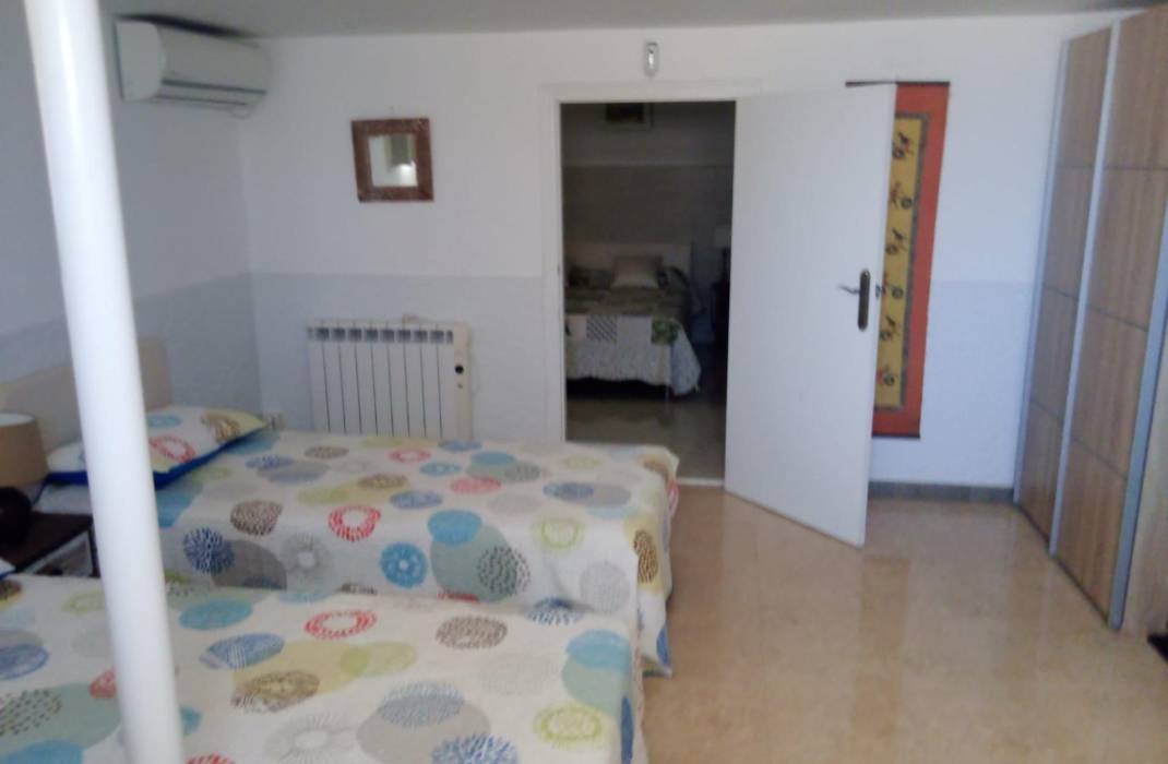 Resale - Villa - Torrevieja - Eliseos playa