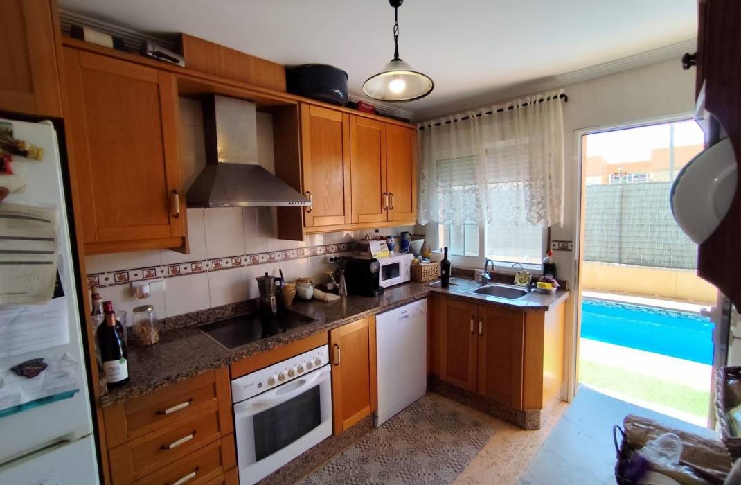 Resale - Villa - Torrevieja - La Mata