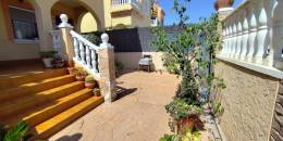 Resale - Villa - Torrevieja - La Mata