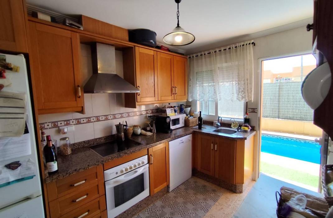 Resale - Villa - Torrevieja - La Mata