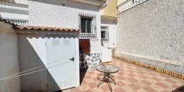 Resale - Villa - Torrevieja - La Siesta - El Salado -  Torreta