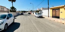 Resale - Villa - Torrevieja - La Siesta - El Salado -  Torreta