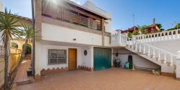 Resale - Villa - Torrevieja - La Siesta - El Salado - Torreta