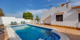 Resale - Villa - Torrevieja - La Siesta - El Salado - Torreta