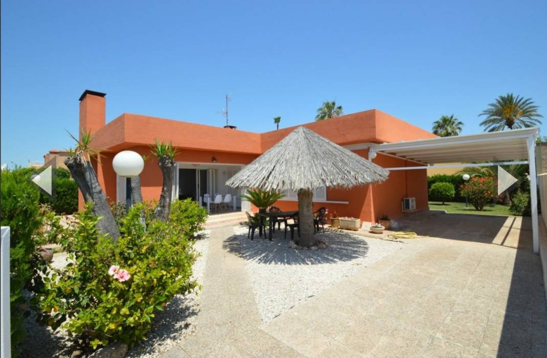 Resale - Villa - Torrevieja - La veleta