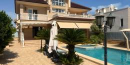 Resale - Villa - Torrevieja - La Veleta