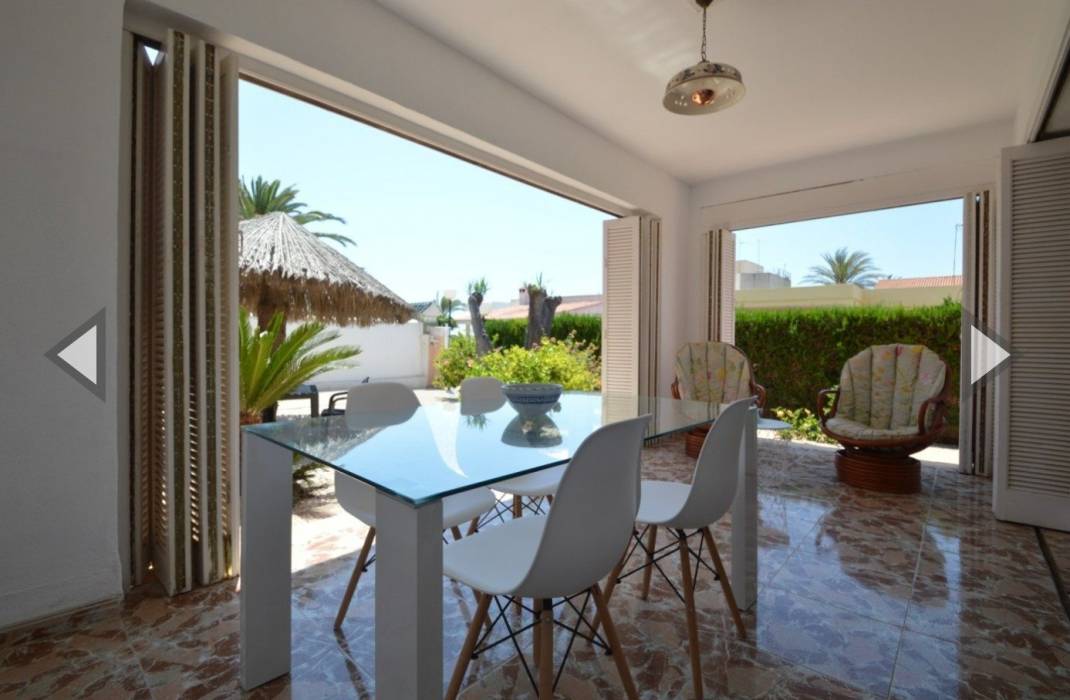 Resale - Villa - Torrevieja - La veleta