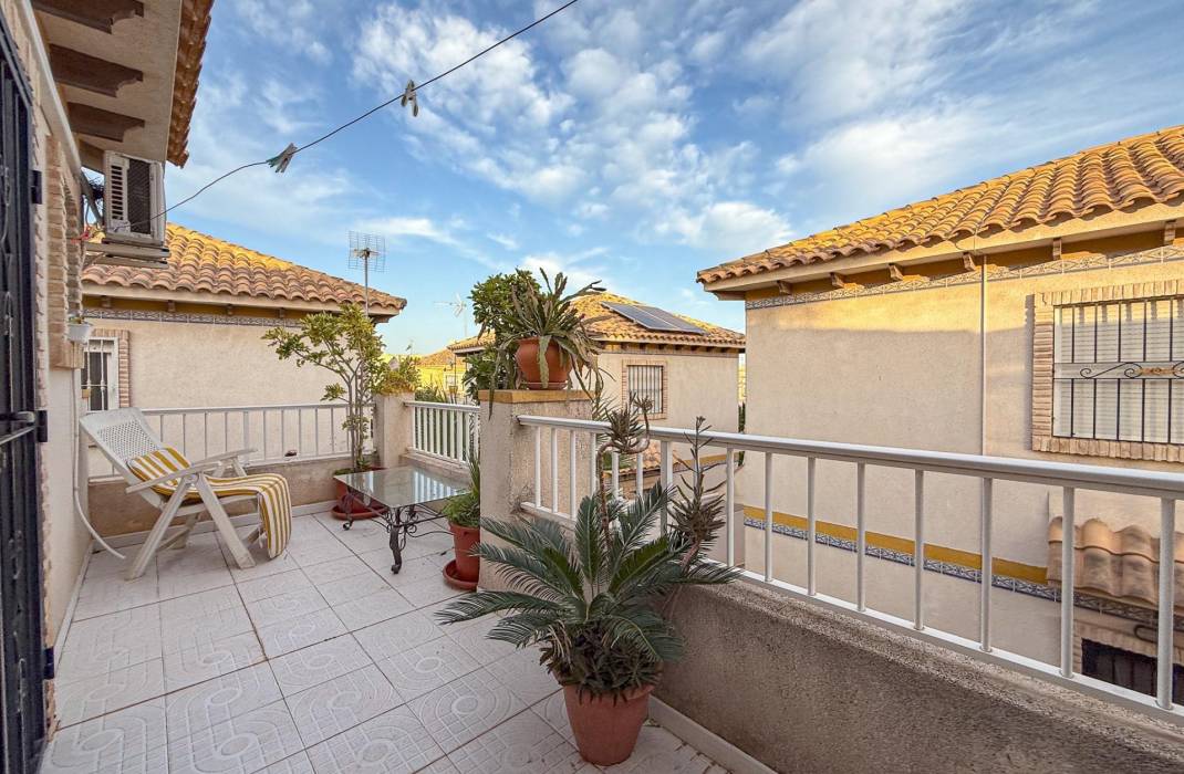 Resale - Villa - Torrevieja - Las calas