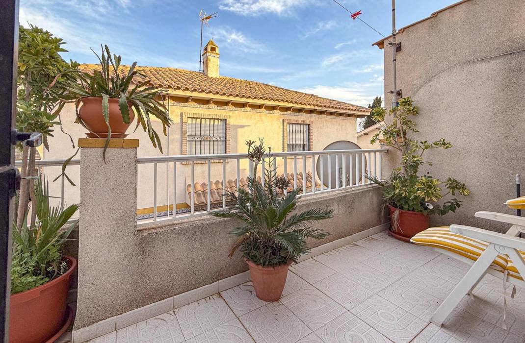 Resale - Villa - Torrevieja - Las calas