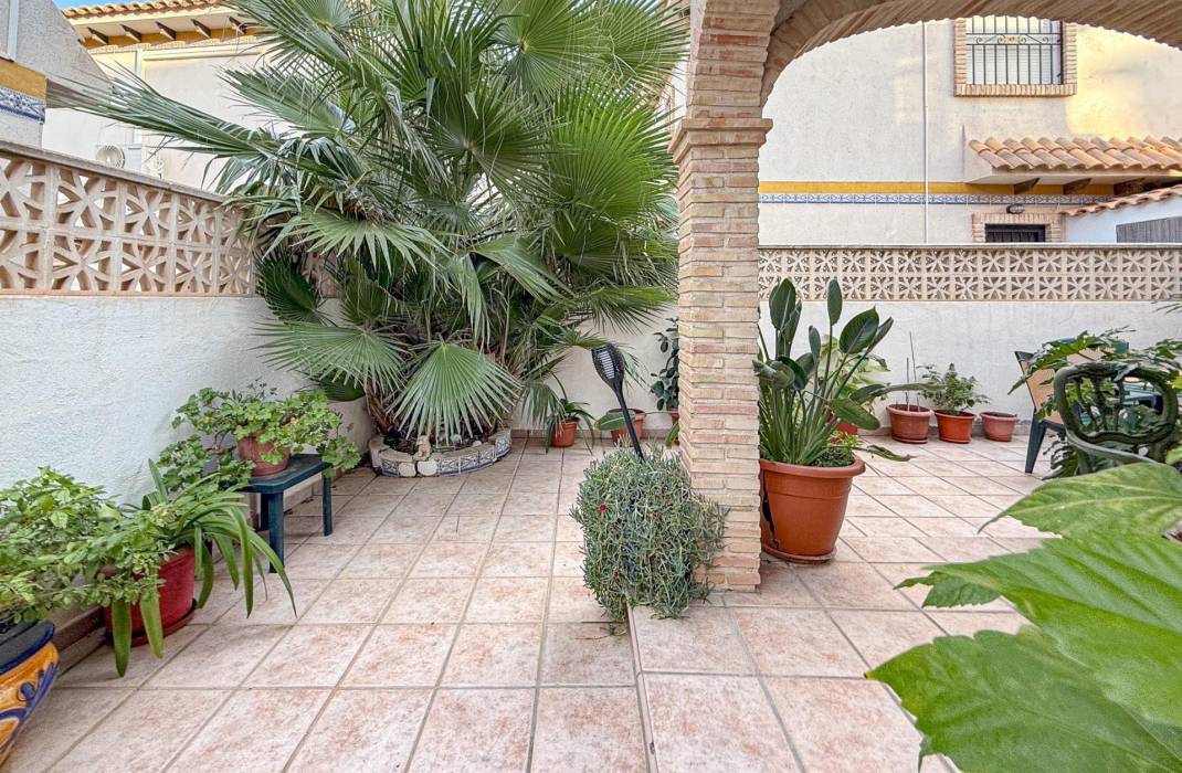 Resale - Villa - Torrevieja - Las calas