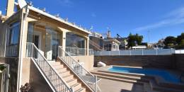 Resale - Villa - Torrevieja - Los altos