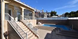 Resale - Villa - Torrevieja - Los altos