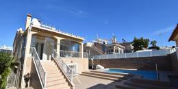 Resale - Villa - Torrevieja - Los altos