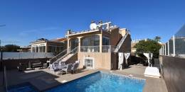 Resale - Villa - Torrevieja - Los altos